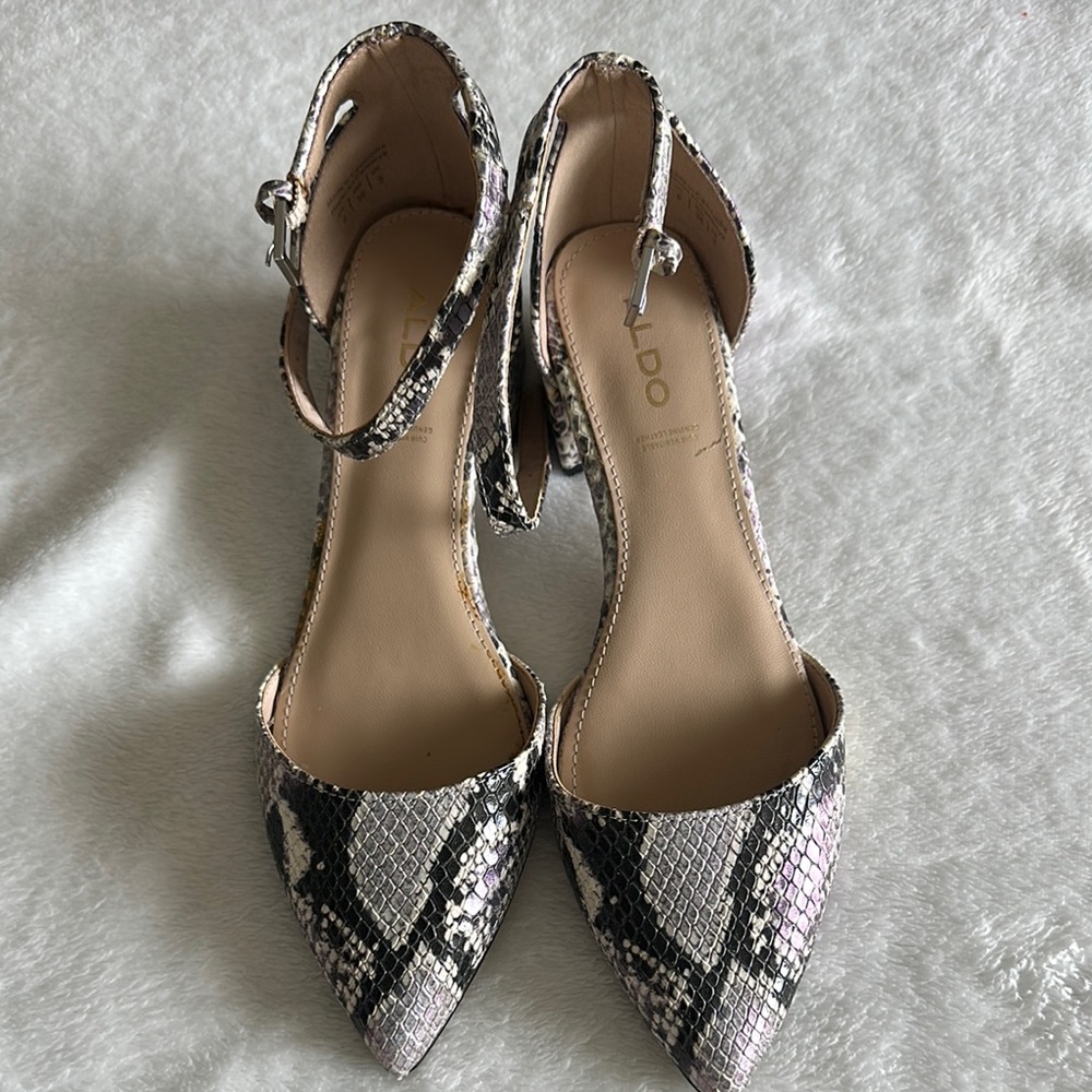 Aldo Black and Cream Heels with Snakeskin Pattern